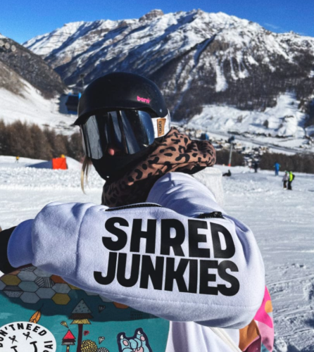 BIAŁA BLUZA NA SUWAK SHRED JUNKIES.png