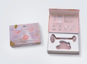 PIBU BEAUTY zestaw do masażu twarzy z różowego kwarcu - zestaw na prezent.jpg