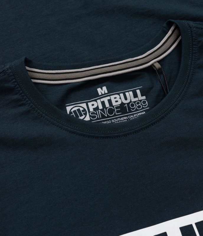 PITBULL T-SHIRT HILLTOP GRANATOWY detal.jpg
