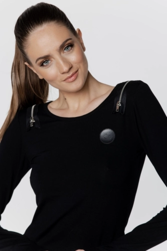 LONGSLEEVE CZARNY Z ZAMKAMI DAMSKI PILAWSKI.webp