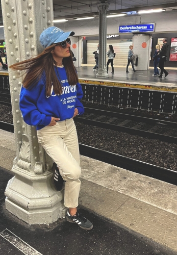 BLUZA LOOSE FIT KOBALT DAMSKA HARP TEAM 32 STYLIZACJA.jpg