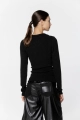 LONGSLEEVE Z KOŁNIERZEM DAMSKI TYŁ.webp