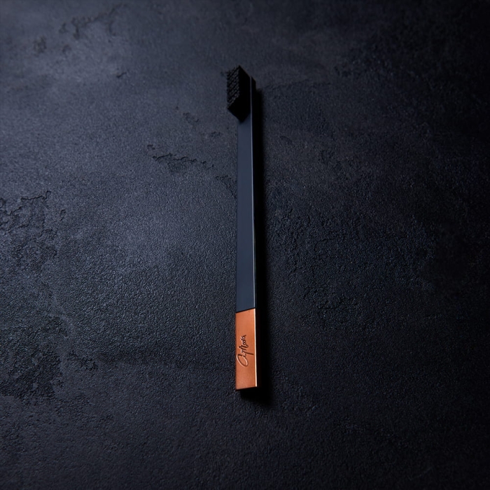 APRIORI Copper Noir_2.jpg