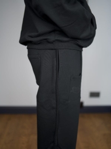 Lost Venue Waiter Sweatpants – Manta Black spodnie męskie.jpeg