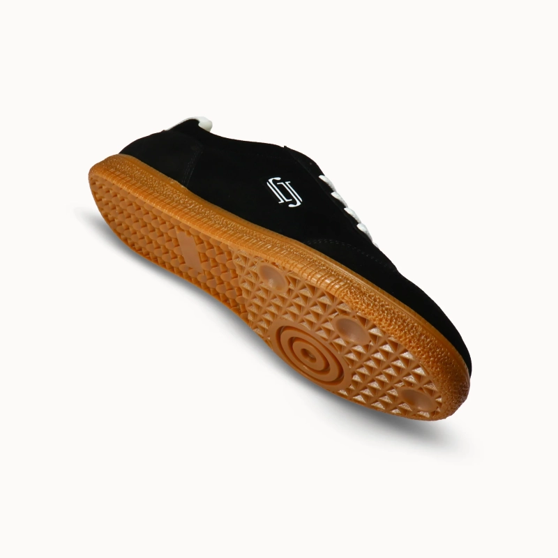 Czarne zamszowe sneakersy JoDis Soho – klasyka, która nigdy nie wychodzi z mody - damskie, wygodne buty.webp