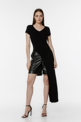 Pilawski T-SHIRT ASYMETRYCZNY CZARNY.jpg