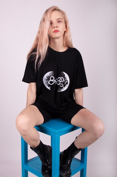 Koszulka Snakemoon Aleksandra Stachowicz Stylizacja 2.jpeg