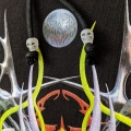 DOOM 3000 K BLUZA HYPERGLOW TRIBAL CREST X NVDP TROCZKI W BLUZIE.jpg
